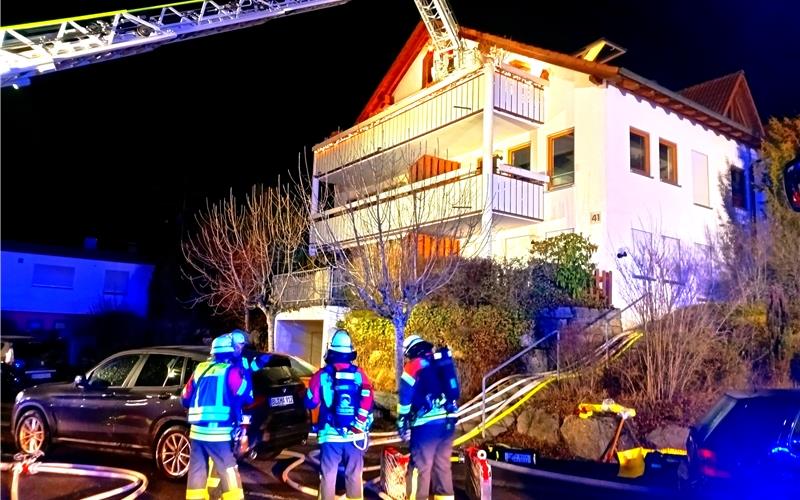 Kerzen haben Brand in Haslacher Mehrfamilienhaus ausgelöst