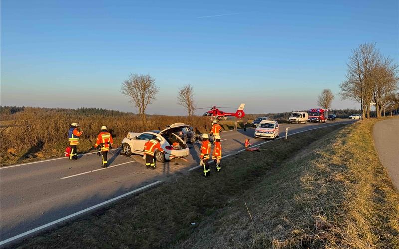 Zwei Verletzte bei schwerem Unfall an Sieben Tannen