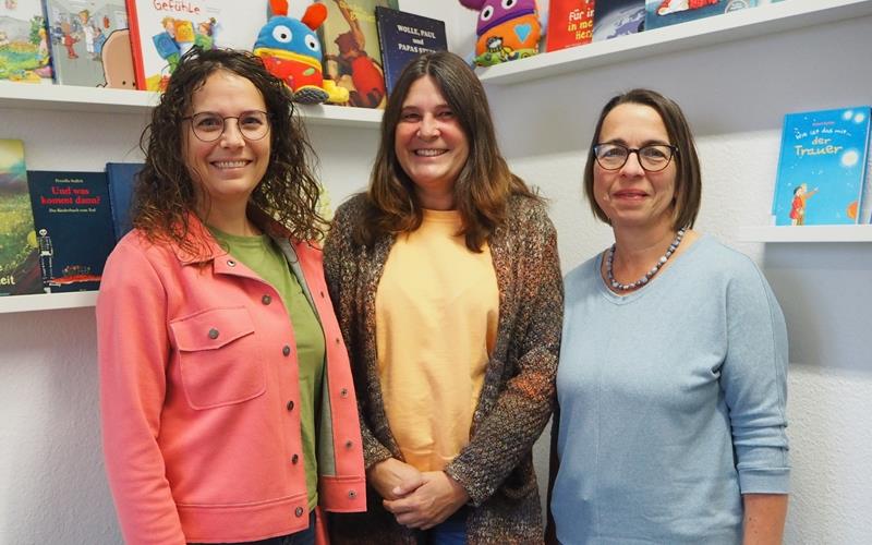 Carolin Schlanderer, die Leiterin des Kinder- und Jugendhospizdienstes koordiniert zusammen Manuela Mikus und Claudia Frers (von links) die Arbeit des Kinder- und Jugendhospizdiensts und der ehrenamtlichen Helferinnen und Helfer. GB-Foto: gb