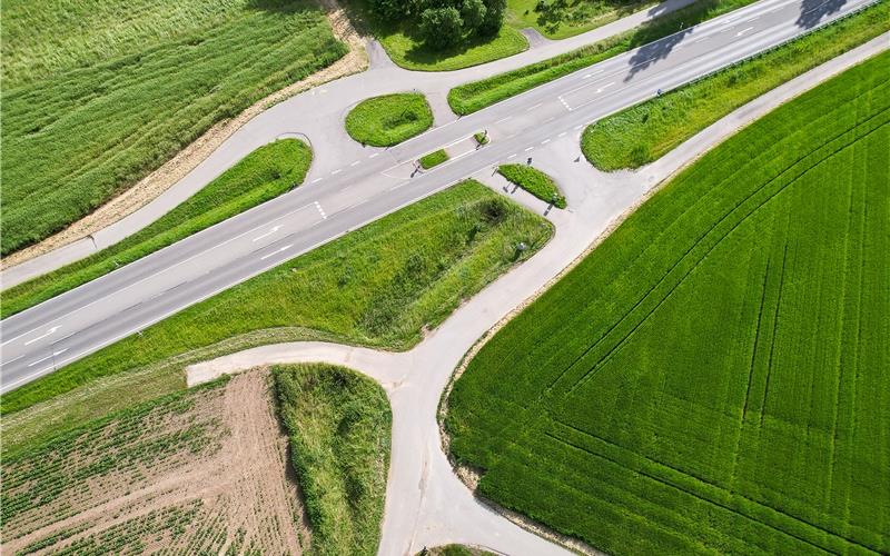 Dass an der Südumfahrung Herrenberg bei Gültstein, wo der Radweg kreuzt, Tempo 70 eingeführt wurde, freut die ADFC-Ortsgruppe. GB-Foto (Archiv): Schmidt