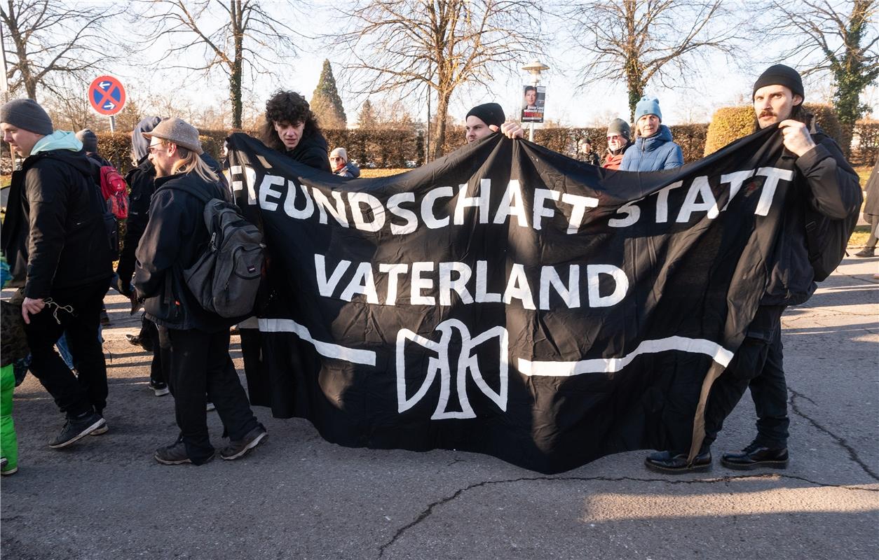 Demo "Hbg gegen Rechts" Herrenberg - Anti AFD Demonstration -  1 / 2025 Foto: Sc...