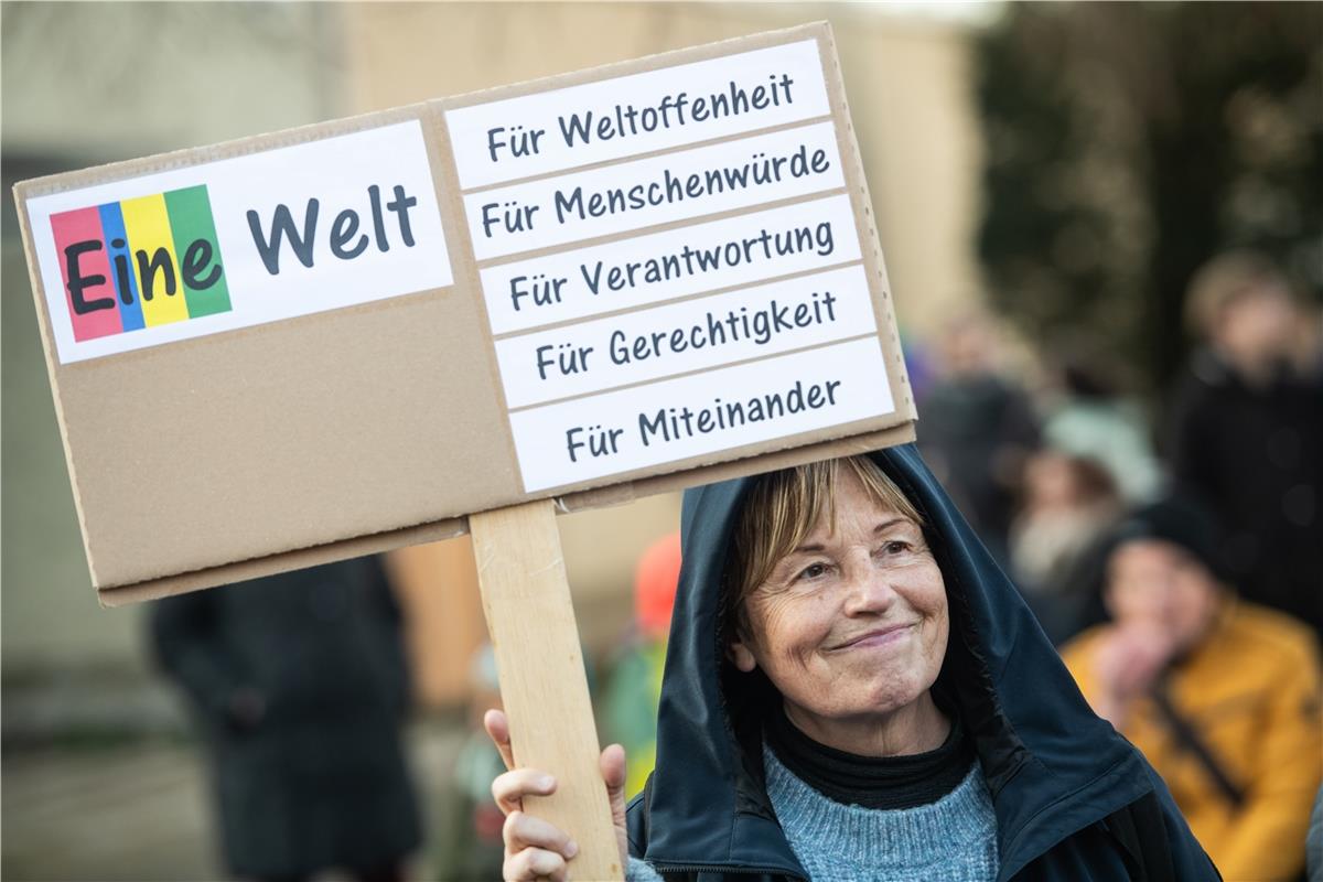 Demo "Hbg gegen Rechts" Herrenberg - Anti AFD Demonstration -  1 / 2025 Foto: Sc...