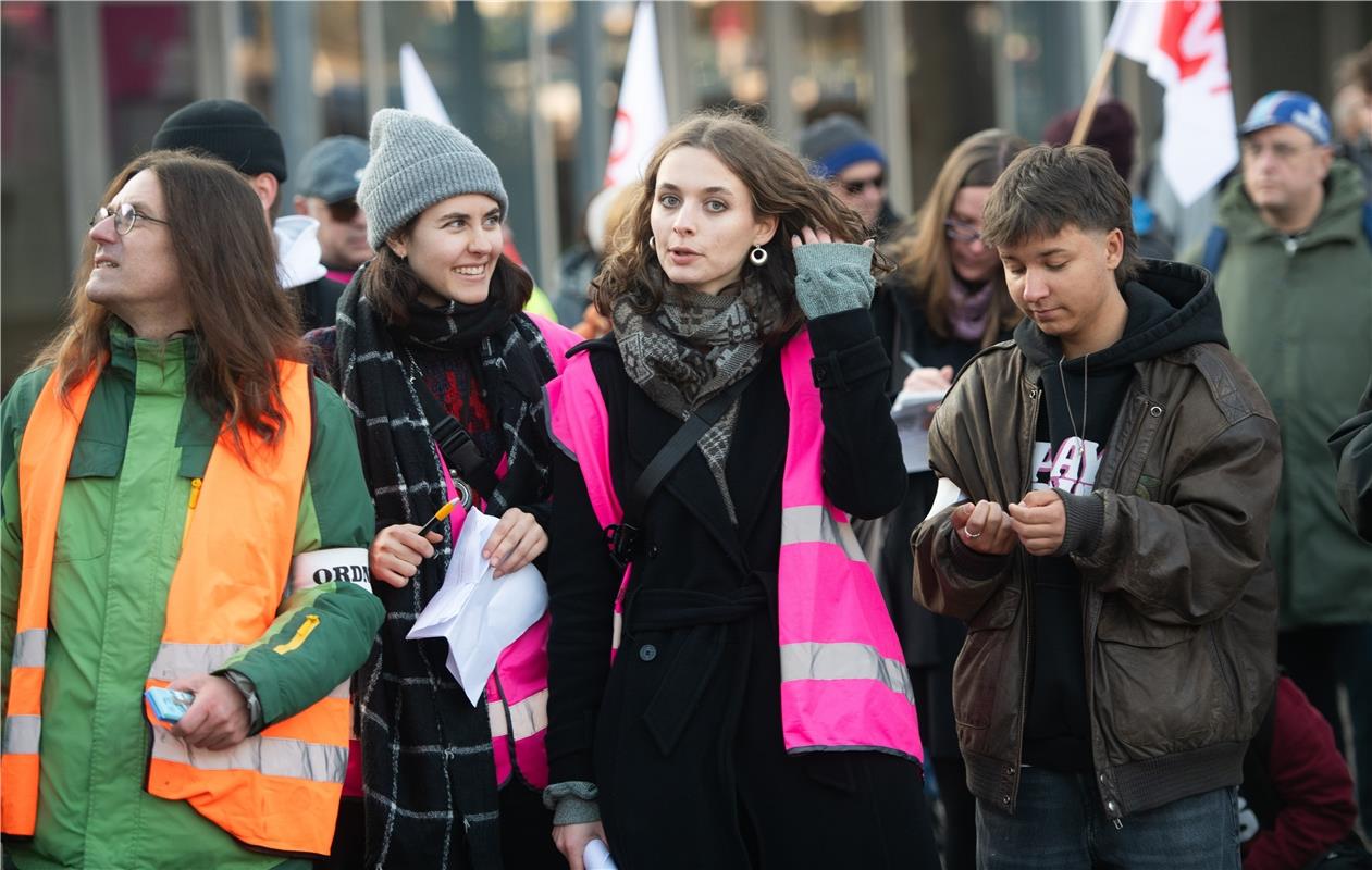 Demo "Hbg gegen Rechts" Herrenberg - Anti AFD Demonstration -  1 / 2025 Foto: Sc...