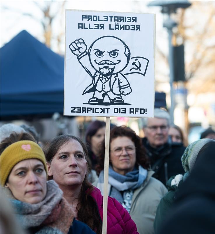 Demo "Hbg gegen Rechts" Herrenberg - Anti AFD Demonstration -  1 / 2025 Foto: Sc...