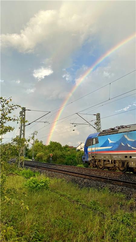 Die Bahn im Lichte des Regenbogens.  Von Joachim Kunkel aus Herrenberg.