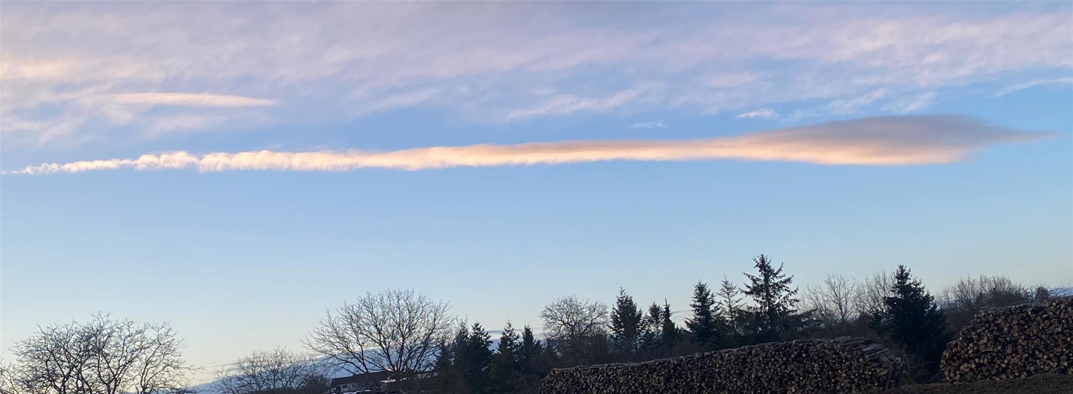 Ein UFO landet. Von Rainer Bruckner aus Herrenberg.