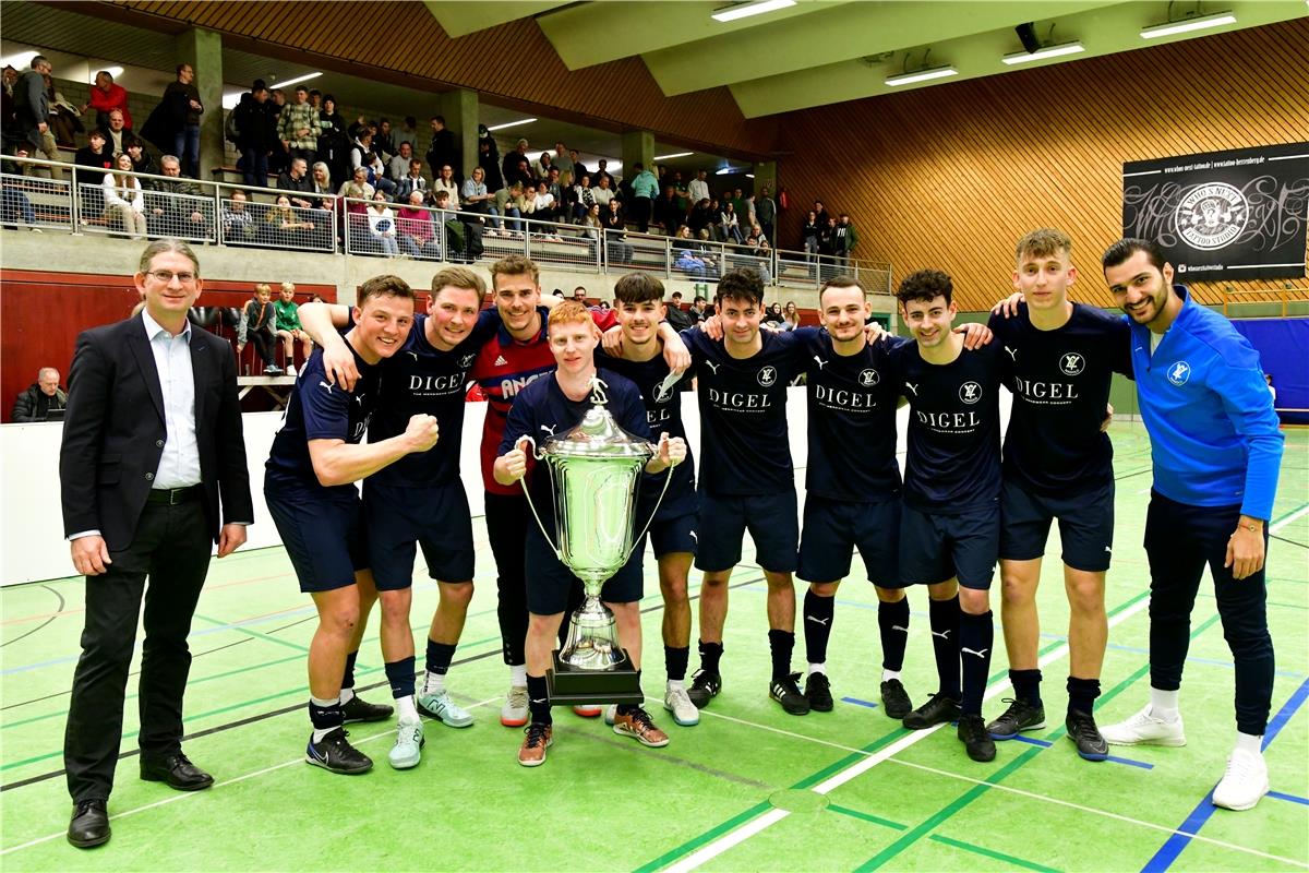 Fußball Gäubote-Cup / Endspiel VfL Nagold - TV Darmsheim / die Siegermannschaft ...