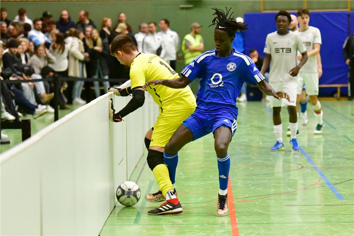 Fußball Gäubote-Cup / Spiel um Platz 3 Spvgg. Freudenstadt - SV Böblingen / Foto...