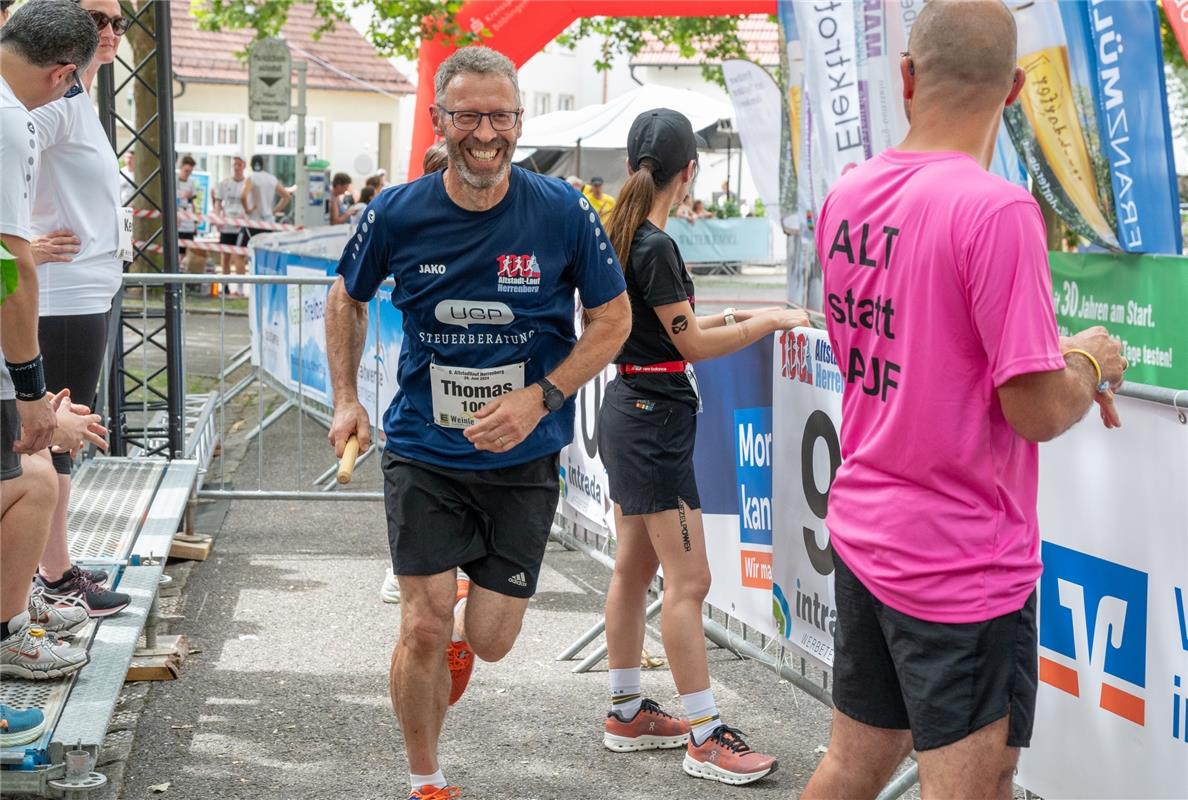 Herrenberg, Innenstadt, Altstadtlauf,  im dunkelblauen Trikot Thomas Sprißler (e...