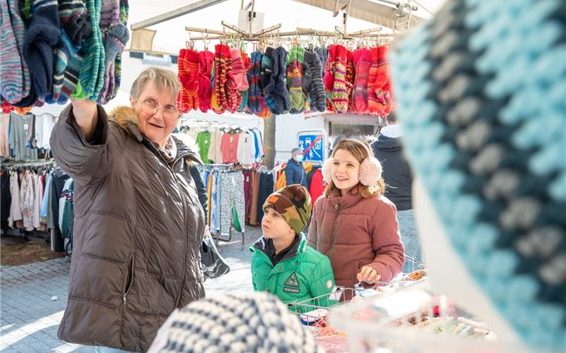 Pferdemarkt, Umzug, Krämermarkt, Kneipenfasching: Bilder vom Fasnetsdienstag in Herrenberg