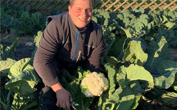 In seiner Freizeit engagiert sich Luca Müller gerne in der Landwirtschaft. GB-Foto: Holzapfel