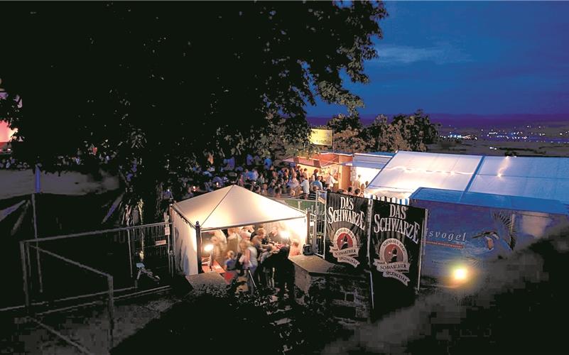 Seit Jahren ein Spektakel: Sommernachtskino auf dem Schloss
GB-Foto (Archiv): Schmidt