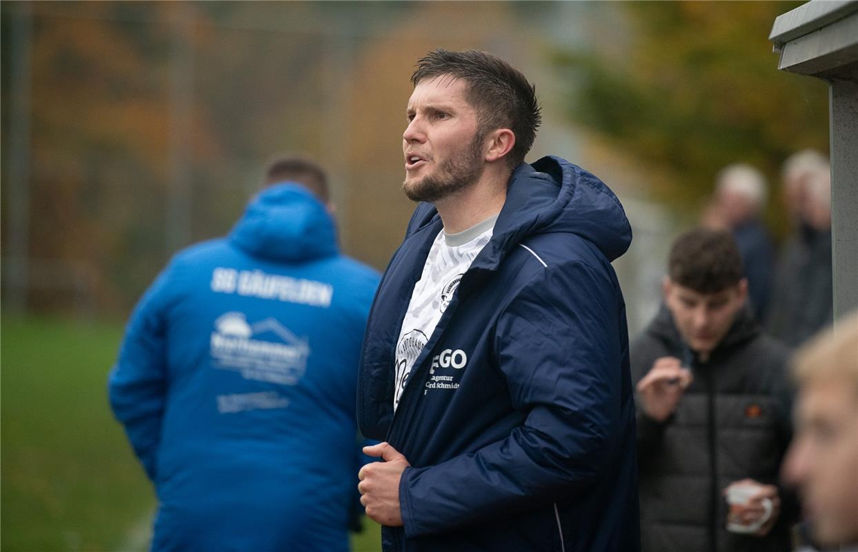 Spielertrainer Pascal Buyer SG Gäufelden - TSV Hildrizhausen 11 / 2024 Foto: Sch...