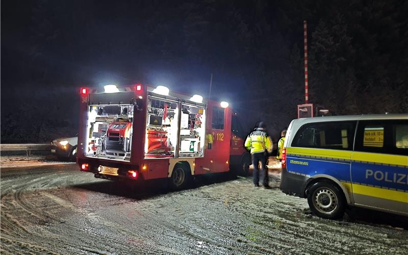 Zugunglück bei Nagold: Bahn erfasst Viehanhänger - Zuchtbullen sterben