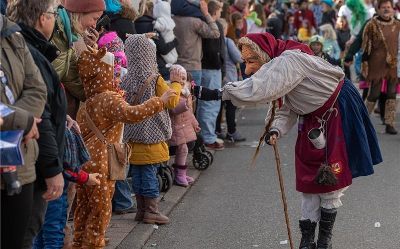 Bilder vom ersten Fasnetsumzug durch Rohrau