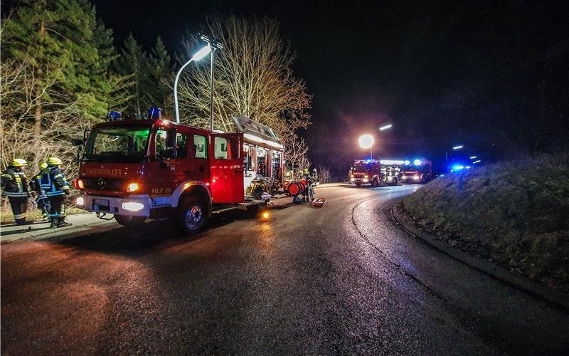 Unfall auf dem Wolfsberg: Fahrzeug stürzt Böschung hinunter