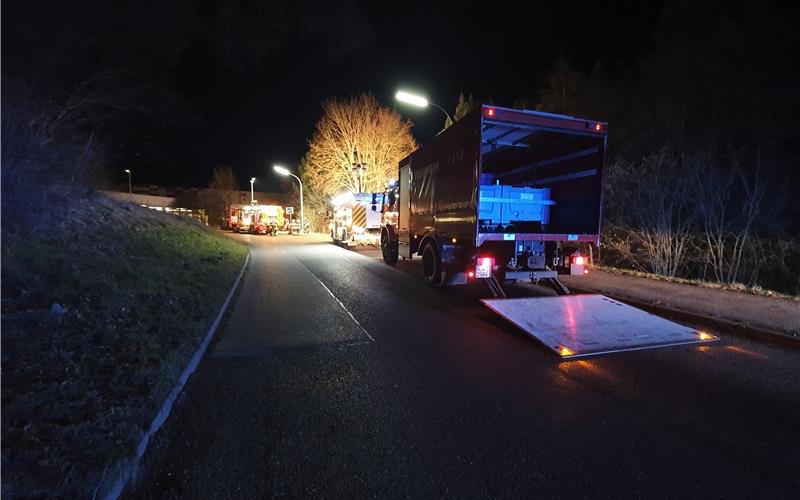 Unfall auf dem Wolfsberg: Fahrzeug stürzt Böschung hinunter